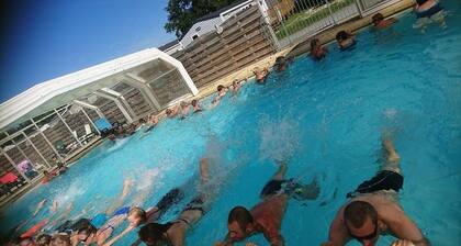 Villa de Moncourt with swimming pool in season