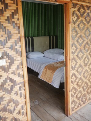 Single Room (with AC) | Desk, free WiFi, bed sheets - Gunung Dago Resort Bogor Syariah (Parung Panjang)