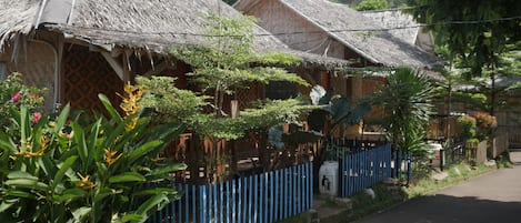 숙박 시설 정면