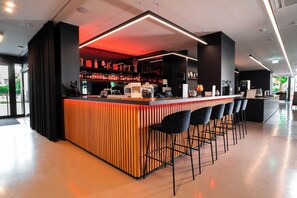 Bar (en la propiedad)