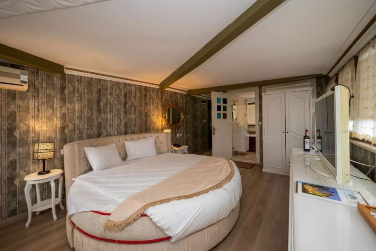 Suite Room