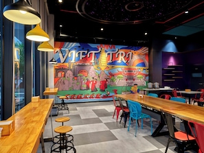 Lobby lounge