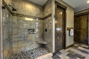 Ferienhütte, 3 Schlafzimmer | Badezimmer | Handtücher
