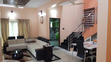 House | Living room