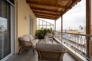 Deluxe Apartment | Terrace/patio