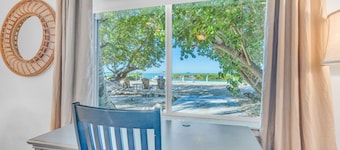 Sunset Crush- Bayfront property for the perfect sunset, Tavernier