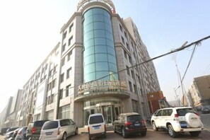 Exterior - Jinqiao Holiday Business Hotel (Wafangdian)