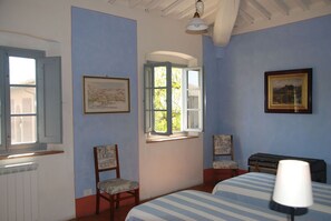 3 bedrooms, travel crib, free WiFi