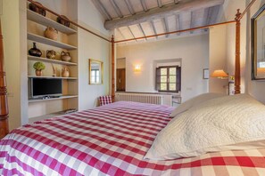 1 chambre, fer et planche à repasser, lit parapluie, Wi-Fi gratuit