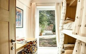 3 bedrooms, iron/ironing board, travel crib, free WiFi