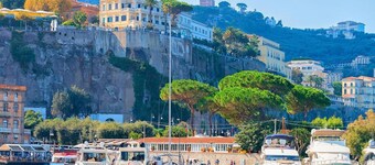 Castle Apartment in Sorrento with 1 bedrooms sleeps 4