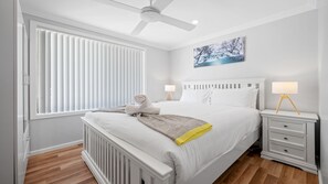 4 間睡房、可攜式嬰兒床、Wi-Fi、床單