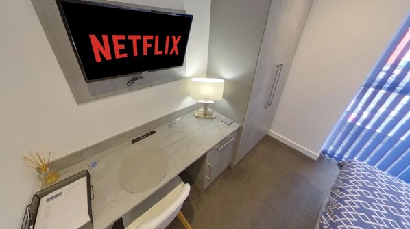 1 chambre, bureau, Wi-Fi gratuit, draps fournis