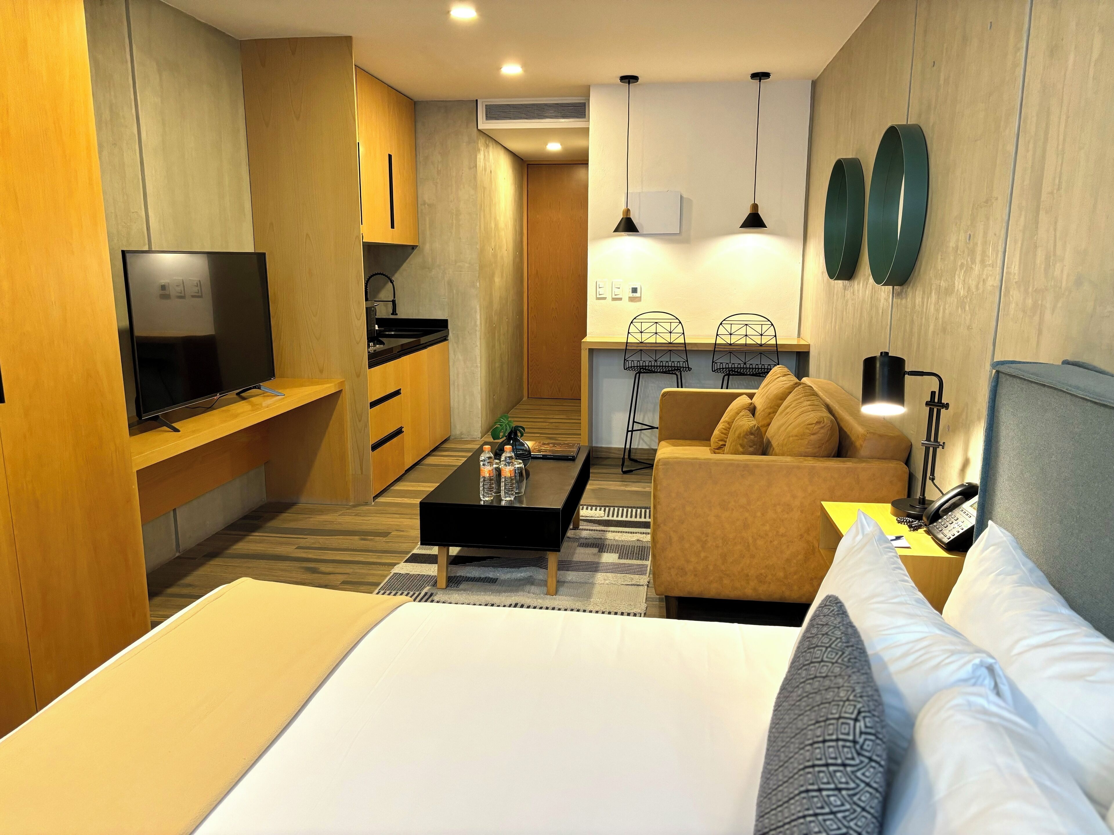 Loft Suite | 1 dormitorio, ropa de cama de alta calidad, edredones de plumas