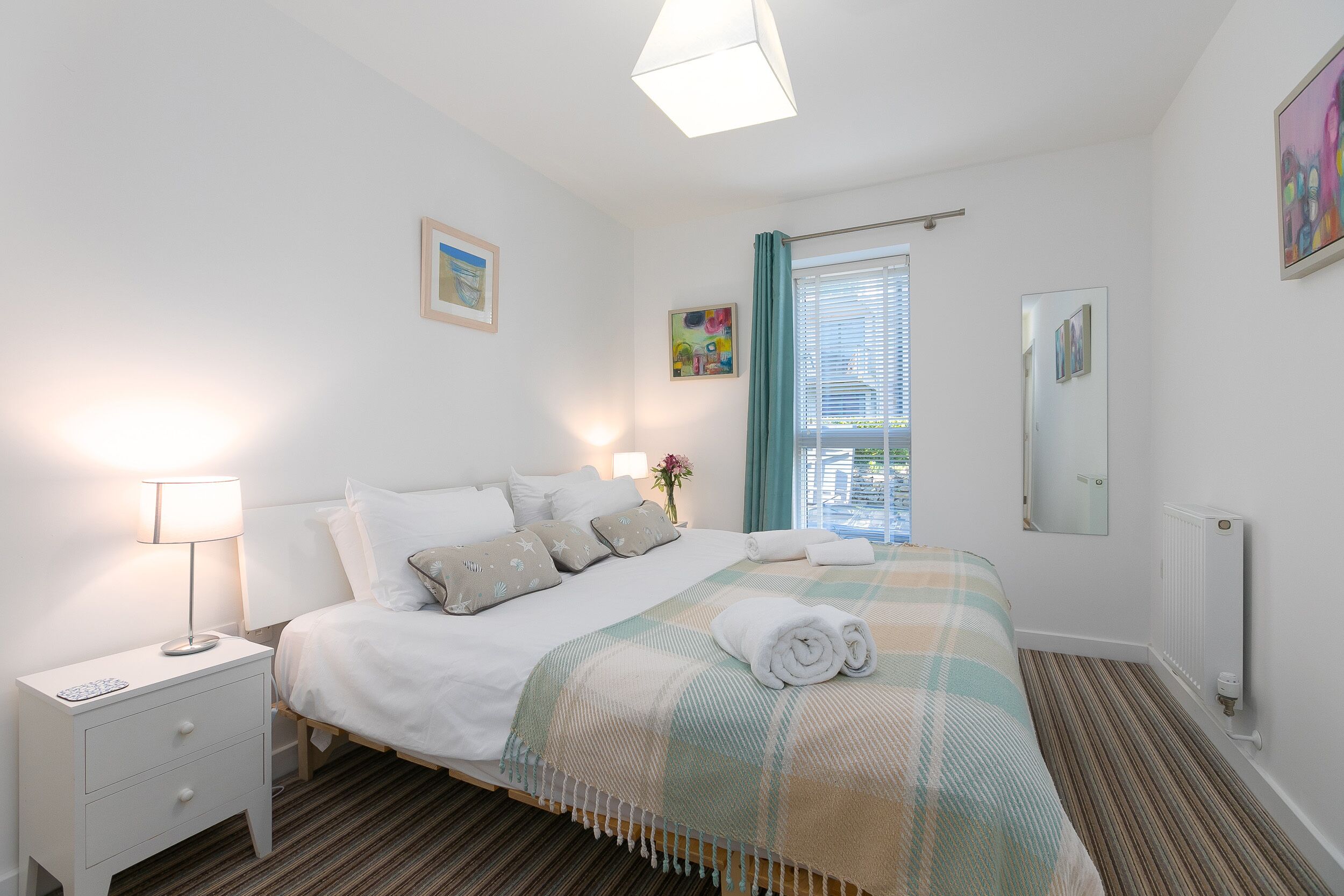 2 bedrooms, individually decorated, individually furnished, free WiFi