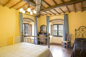 Babybetten, kostenloses WLAN, Bettwäsche