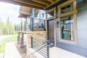 Exterior - Golden Foxes | Peak 8 Location! | Hot Tub! (Breckenridge)