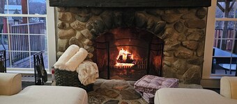 Spacious 5 bedroom Farmhouse Perfect for Family/Friend Reunions