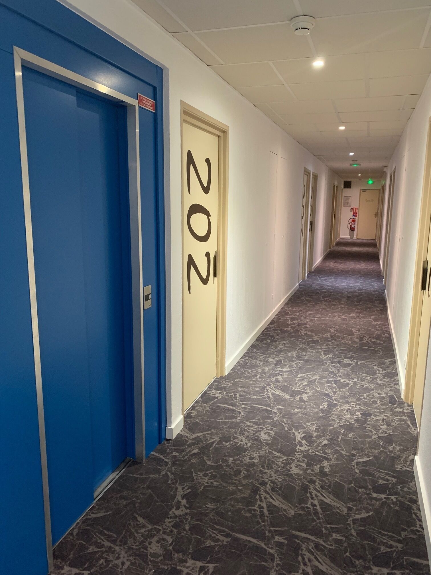 Foto - Contact Hôtel des États-Unis