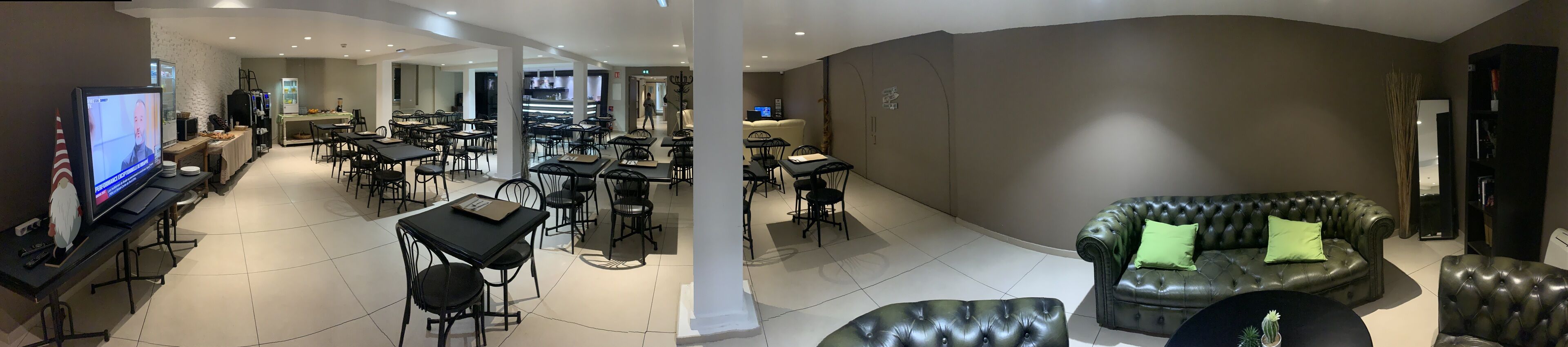 ランチ、ディナーに営業