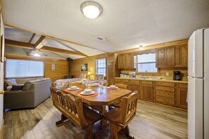 Interior - Muscadine Manor - 2 Bedroom Cabin at the Whip Poor Will resort. (Broken Bow)