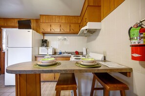 烤箱、炉灶、烤面包机、厨具/餐具