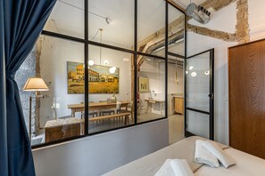 3 chambres, fer et planche Ă repasser, Wi-Fi gratuit, draps fournis