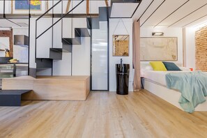 3 slaapkamers, een strijkplank/strijkijzer, gratis wifi, beddengoed