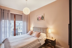 Classic Apartment, 1 Bedroom | Iron/ironing board, free WiFi, bed sheets