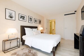 2 chambres, fer et planche à repasser, lit parapluie, Wi-Fi