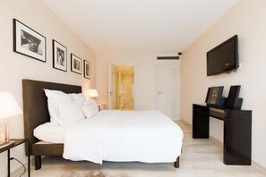 2 chambres, fer et planche à repasser, lit parapluie, Wi-Fi