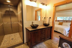 Bathtub, hair dryer, towels