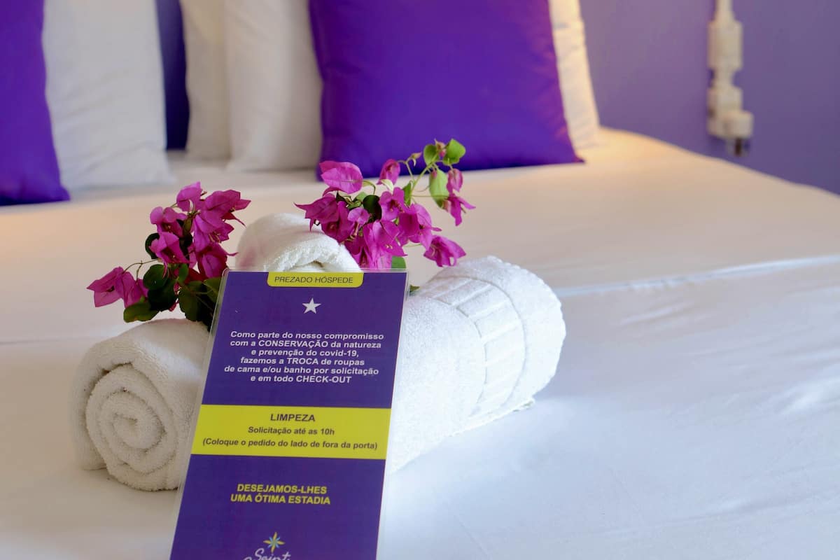 Wifi gratis y ropa de cama
