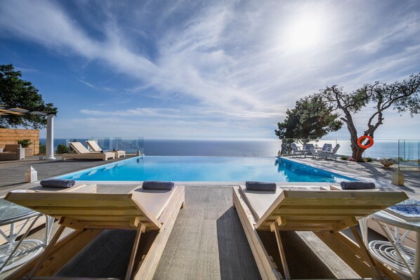 Luxury Villa, Ensuite, Sea View (Luxury Villa Nefeli) | Exterior