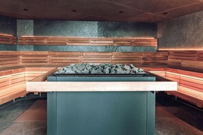 Sauna, ruang uap, dan pijat