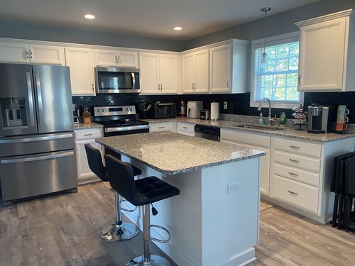 Perfect Family home~ Football, Graduation, Aquatics, Virginia Tech, Radford Univ