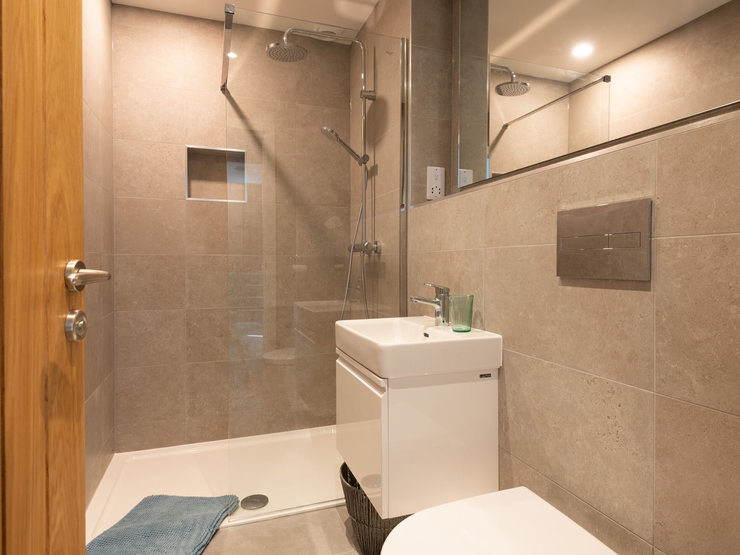 Cottage | Bathroom | Shower