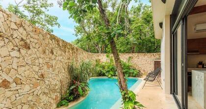 Tranquil Stay with Pool, Garden Tub & Jungle Views