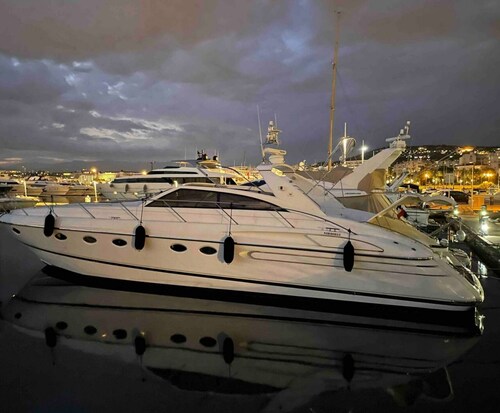 Yacht 17M Cannes Croisette Port Canto, 3 Bedrooms, air conditioning, tv