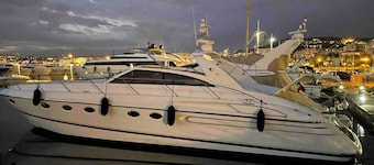 Yacht 17M Cannes Croisette Port Canto, 3 Bedrooms, air conditioning, tv