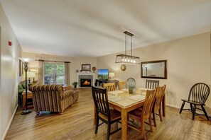 Condo (#313 - No Pets) | Dining - Whispering Pines by Jackson Mountain Rentals (Pigeon Forge)