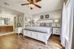 Condo (Our Happy Plac - No Pets Allowed) | 2 bedrooms, individually decorated, individually furnished, free WiFi