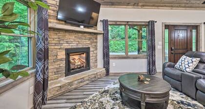 Sprawling Blowing Rock Escape with Theater and Hot Tub!