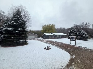 Exterior - Cozy Get away. (Newcastle)