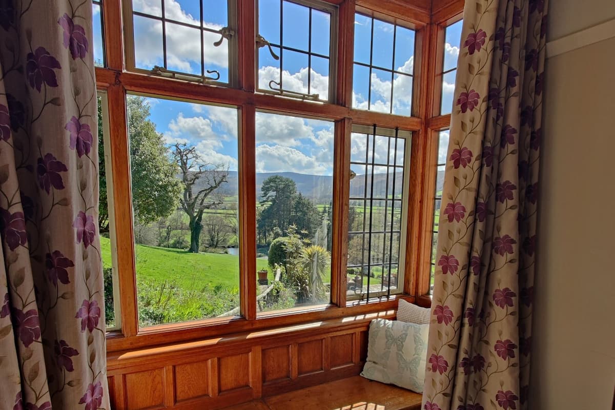 Luxury Suite, Ensuite, Garden View (Martinhoe)