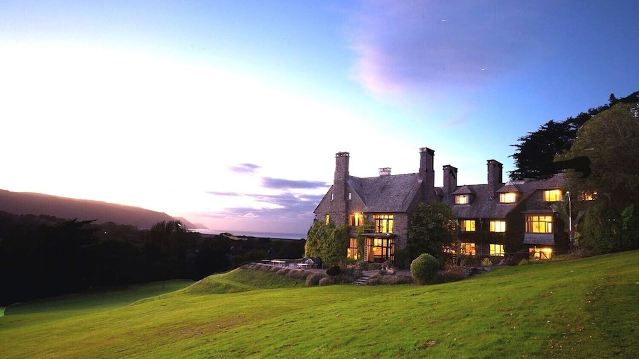 Bossington Hall Bed and Breakfast
