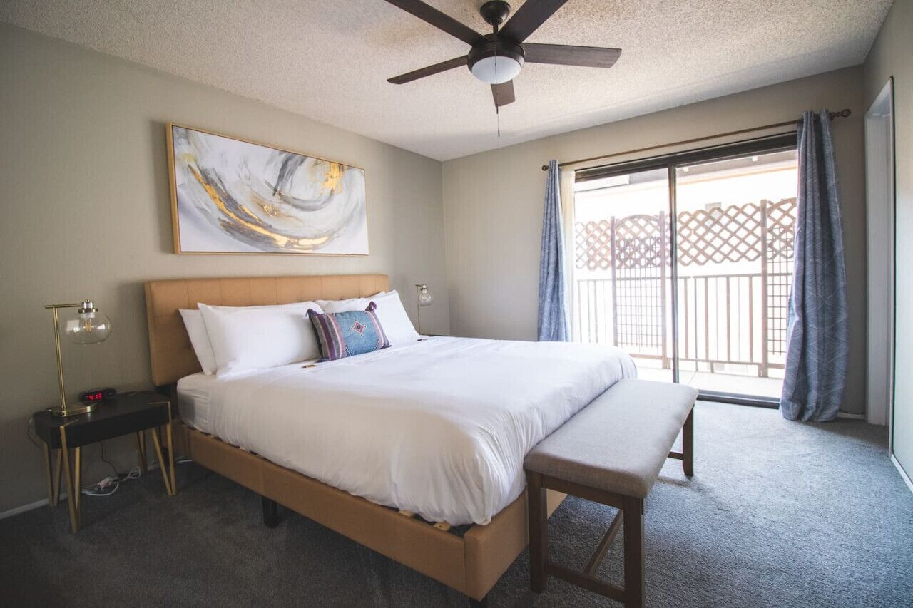 2 bedrooms, iron/ironing board, WiFi