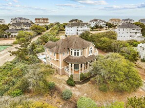 Exterior - 2303 - Spare Time, Beautiful Private Home with Amenities and Walkway Next Door (Corolla)