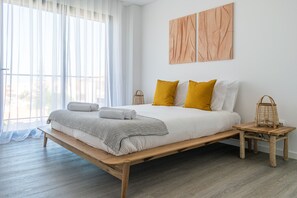 3 عدّة غرف نوم ومكواة/لوح كي وسرير سفر وواي فاي مجانًا