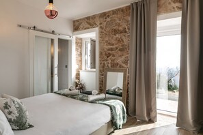 2 soverom, strykejern/-brett, reiseseng for barn og wi-fi (inkludert)